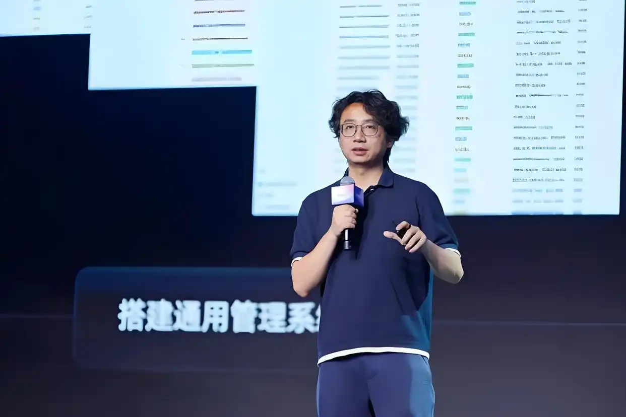 阿里最年轻CEO上任七天：发布首封全员信，顺手治好了全公司的"老登病"？